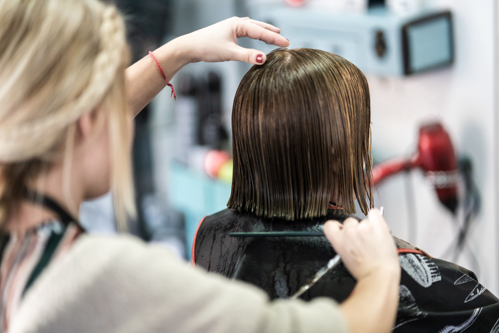 Coiffure - Coupe femme (courts, mi-longs, longs)